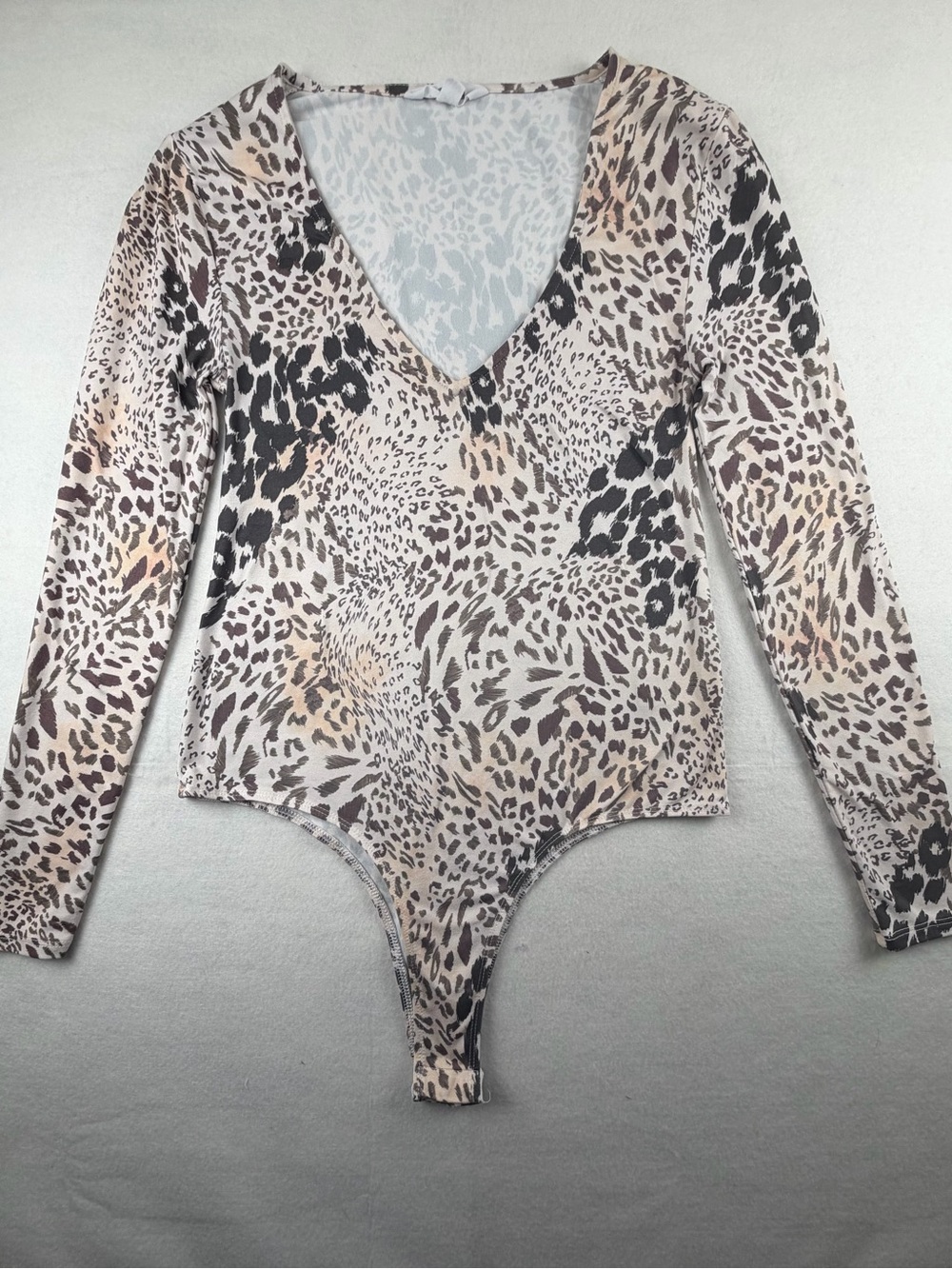 Steve Madden Leopard Print Bodysuit Long Sleeve V Neck Stretch Size M‎